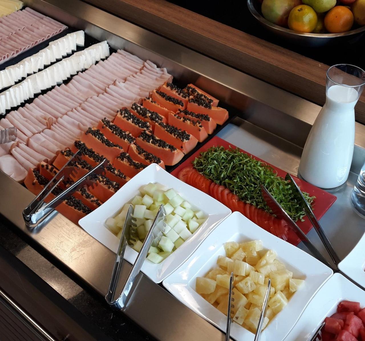 Hotel Ibis Татуи Экстерьер фото
